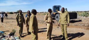 محلية شيكان تنغذحملة للنظافة وإصحاح البيئة بمقابر الهجرة في الأبيض