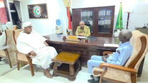 المدير التنفيذي لمحلية شيكان يبحث مع ديوان الأوقاف تطوير العمل الوقفي وتسوير المقابر وتنظيم دور العبادة