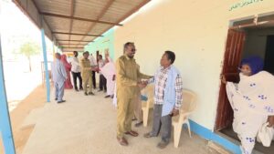 المدير التنفيذي لمحلية شيكان بالإنابة يهنئ العاملين بعيد الفطر المبارك